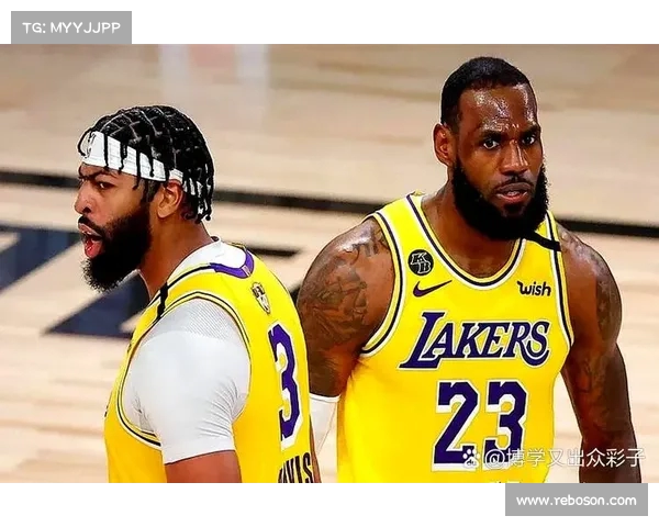 湖人队在全队努力下锁定胜利 湖人队在全队努力下锁定胜利