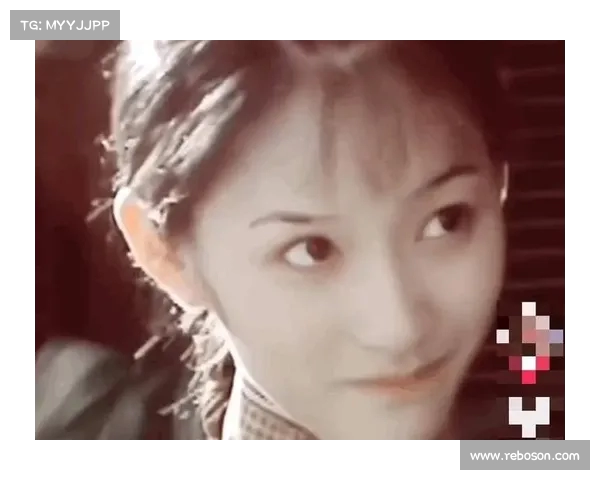 李小冉青涩时的美丽瞬间:如洋娃娃般的颜值令人惊叹(李小冉太漂亮了) 李小冉青涩时的美丽瞬间:如洋娃娃般的颜值令人惊叹(李小冉太漂亮了)