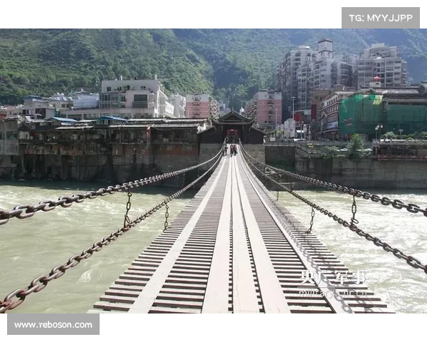 比飞夺泸定桥更凶险！长征途中毛主席为何下达“内必须拿下”的命令