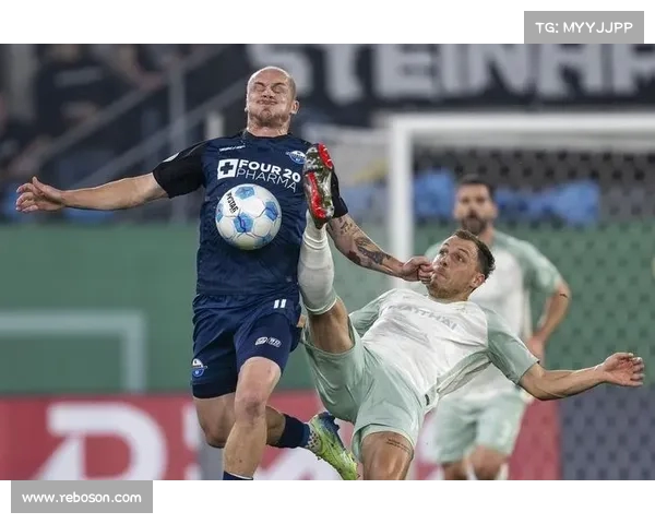 莱比锡红牛终结不败纪录,遭遇首次败绩 莱比锡红牛终结不败纪录,遭遇首次败绩